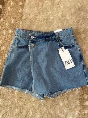 NWT Zara Denim Skort